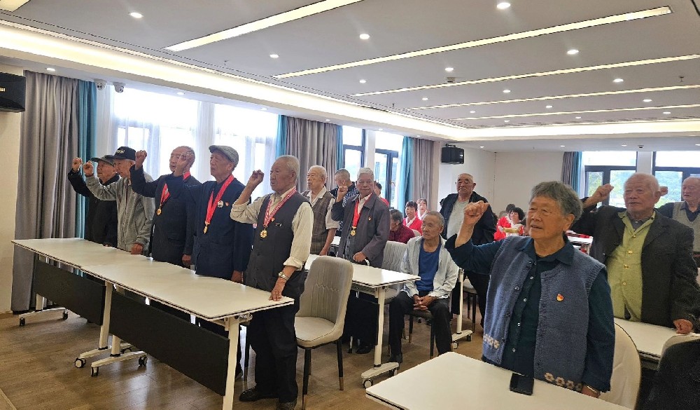 《曲靖市老年公寓：七一建党节活动传递温暖与力量》