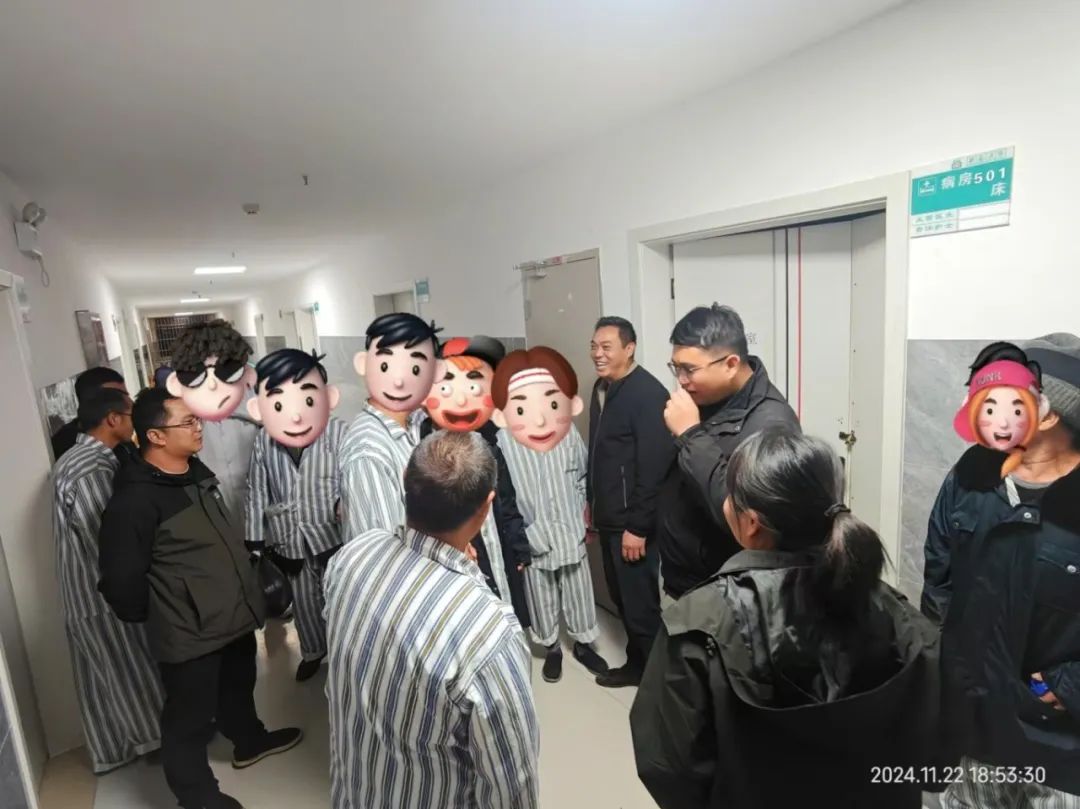 5e25a3dbeaf9c2c894bfb2c14664af8e.jpg