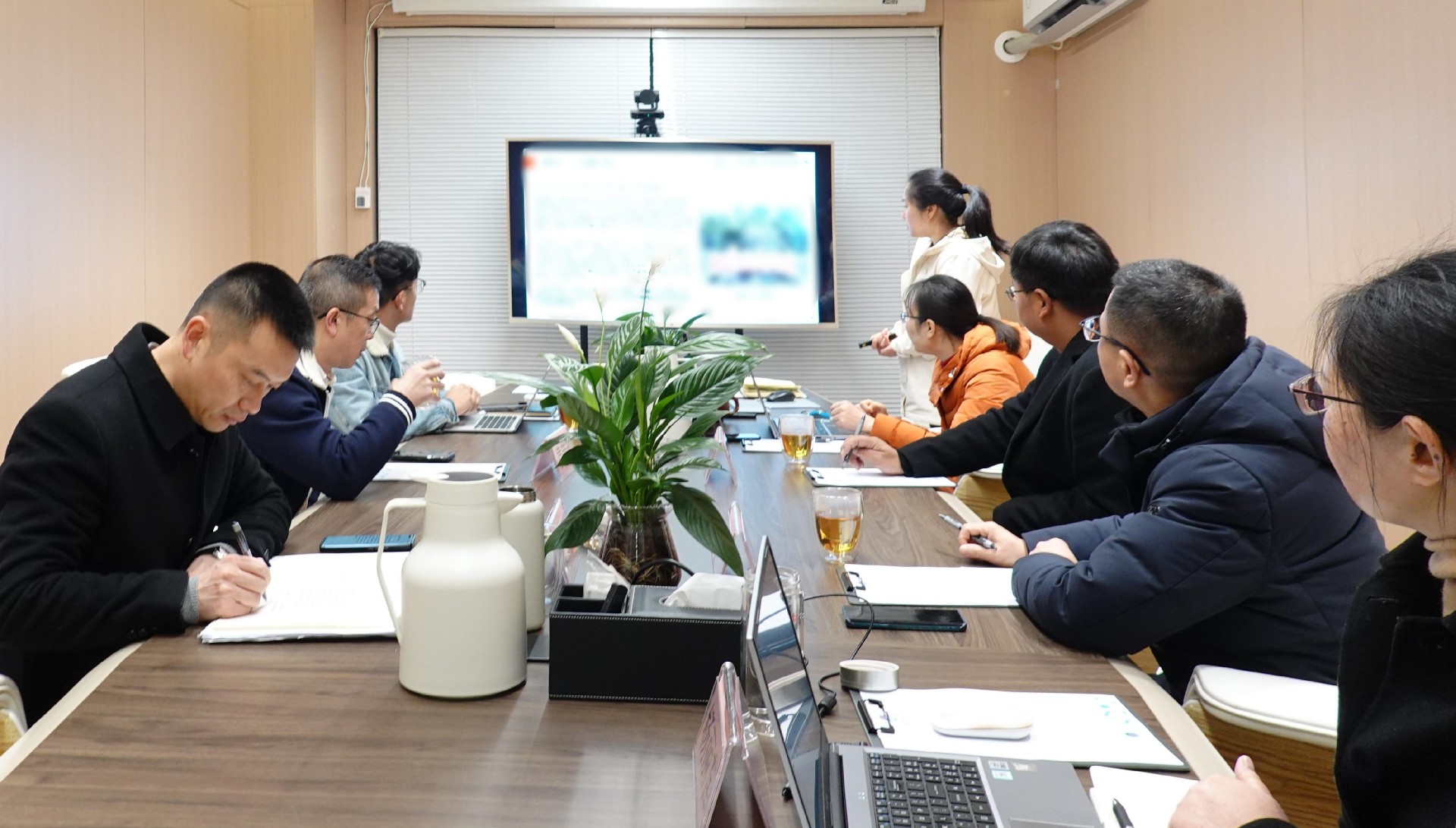 年会2_副本.jpg